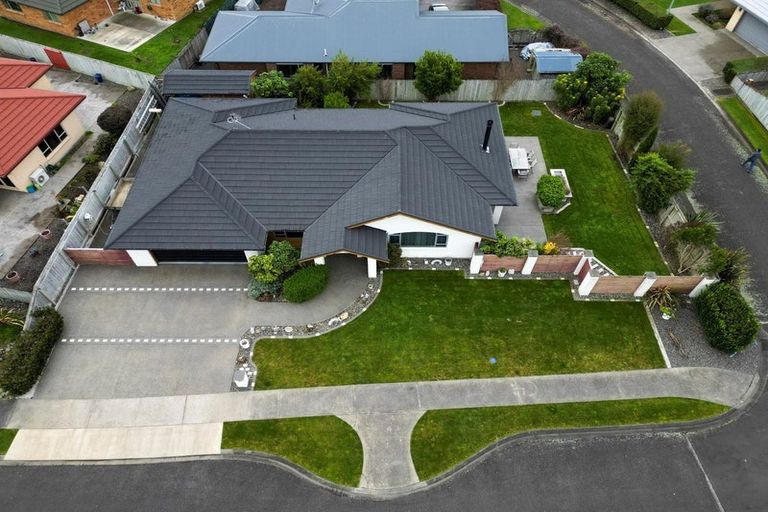 Photo of property in 7 Barry Curtis Place, Levin, 5510