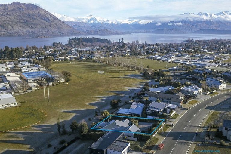 Photo of property in 56 Kings Drive, Wanaka, 9305
