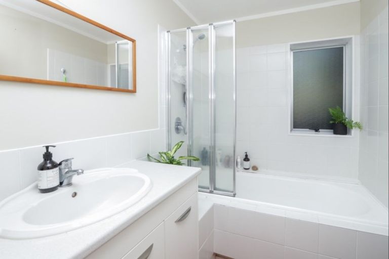 Photo of property in 9 Rutland Street, Fairview Downs, Hamilton, 3214