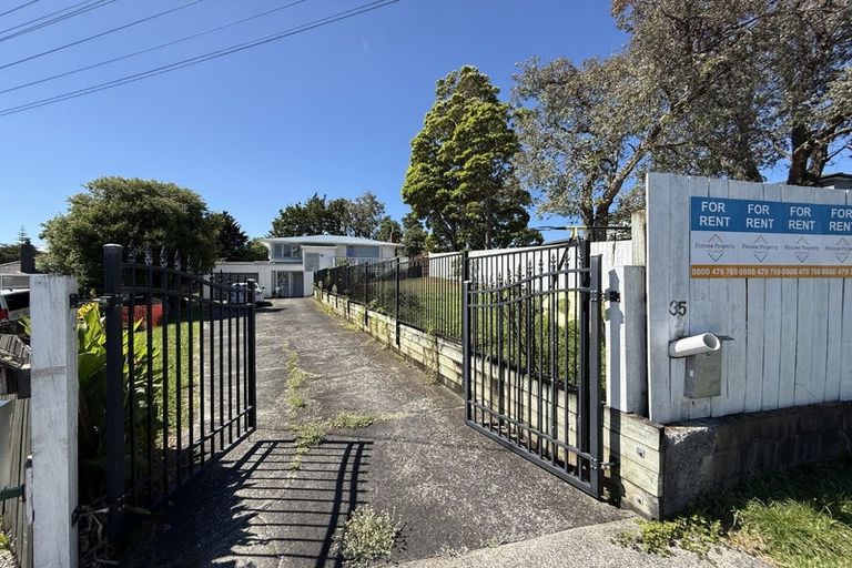 Photo of property in 35 Toru Street, Te Atatu Peninsula, Auckland, 0610