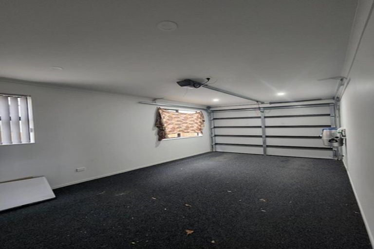 Photo of property in 2 Vanni Lane, Pahurehure, Papakura, 2113