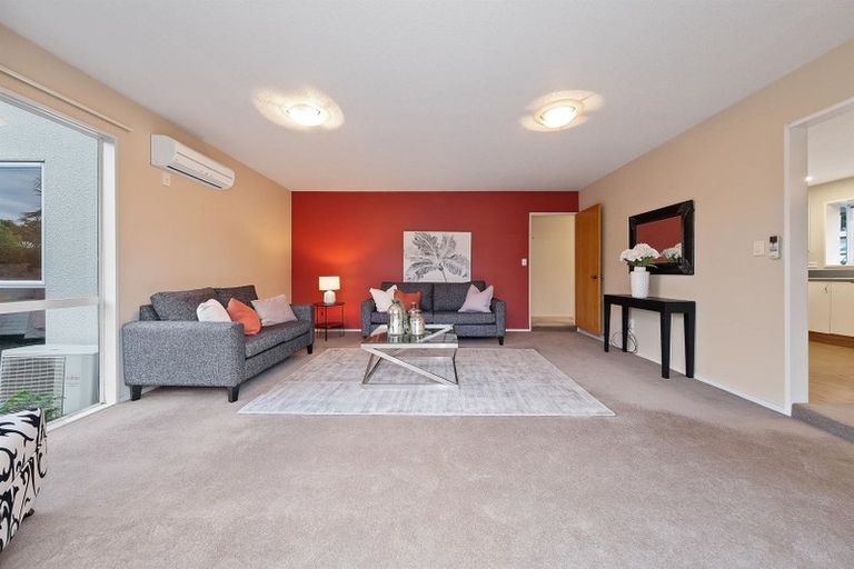 Photo of property in 1 Whaka Terrace, Huntsbury, Christchurch, 8022