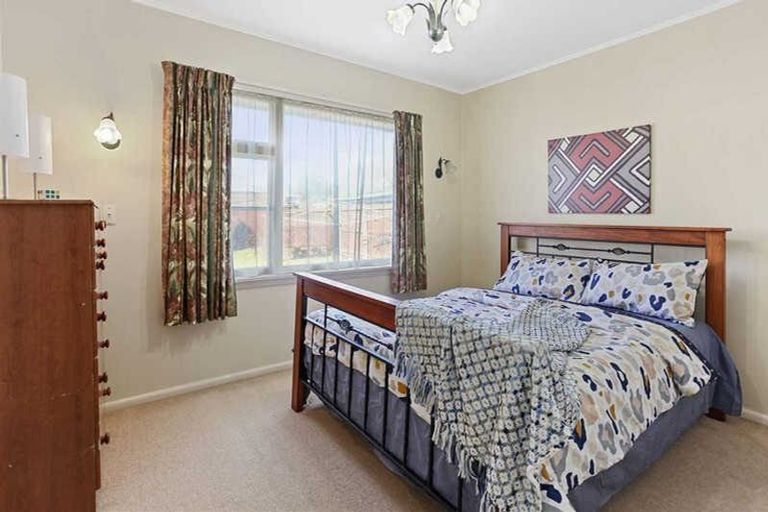 Photo of property in 6 Deepdale Street, Burnside, Christchurch, 8053