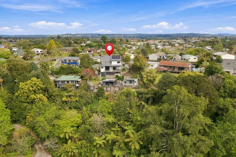 Photo of property in 10 Lochinvar Place, Hairini, Tauranga, 3112