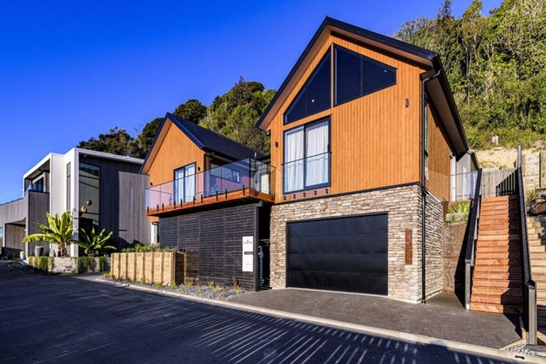 Photo of property in 37 Ruapehu Street, Paraparaumu, 5032