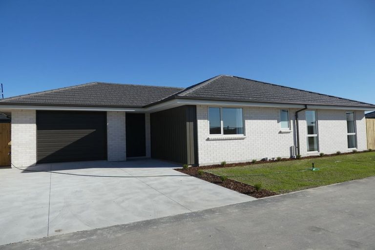 Photo of property in 38 Loch Tanna Way, Yaldhurst, Christchurch, 8042