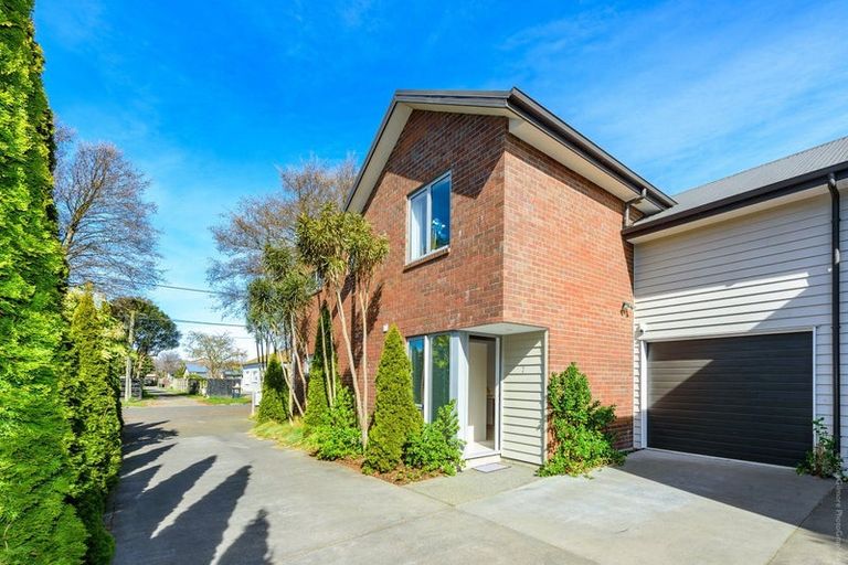 Photo of property in 2/89 Poulson Street, Addington, Christchurch, 8024