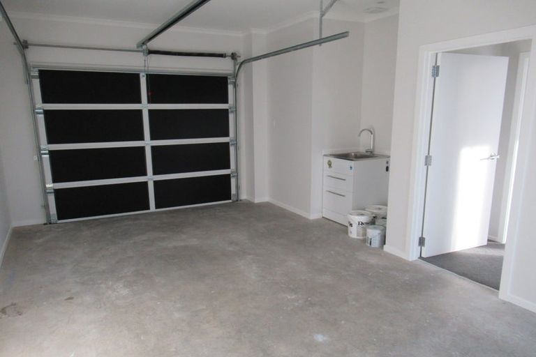 Photo of property in 38 Mawai Hakona Drive, Wallaceville, Upper Hutt, 5018