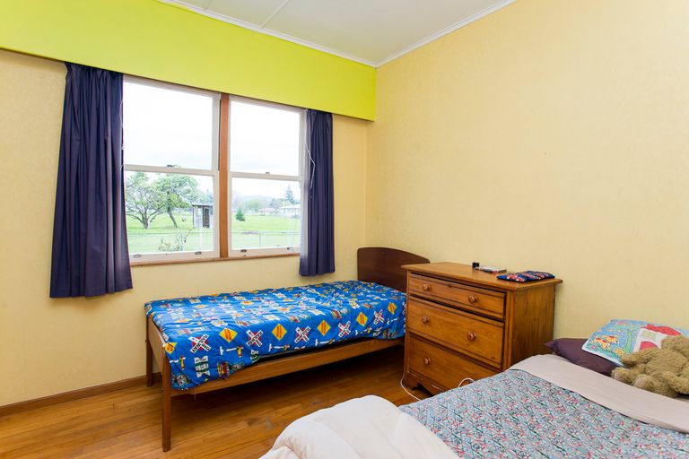 Photo of property in 15 Ioapa Road, Te Karaka, 4022