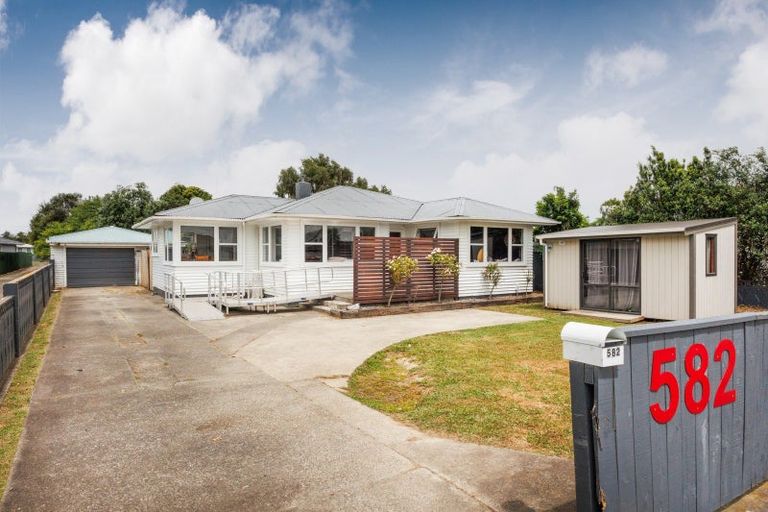 Photo of property in 582 Pioneer Highway, Highbury, Palmerston North, 4412