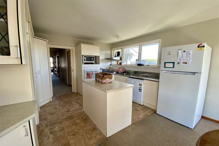 Photo of property in 33 De Havilland Street, Hornby, Christchurch, 8042