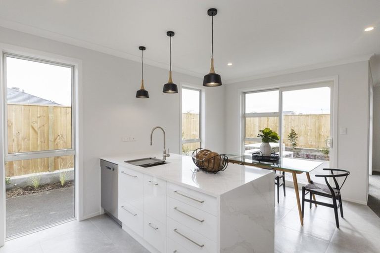 Photo of property in 108a Roberts Line, Kelvin Grove, Palmerston North, 4414