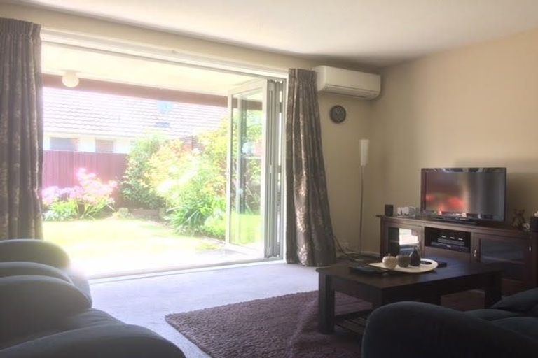 Photo of property in 1/5 Vancouver Crescent, Wainoni, Christchurch, 8061