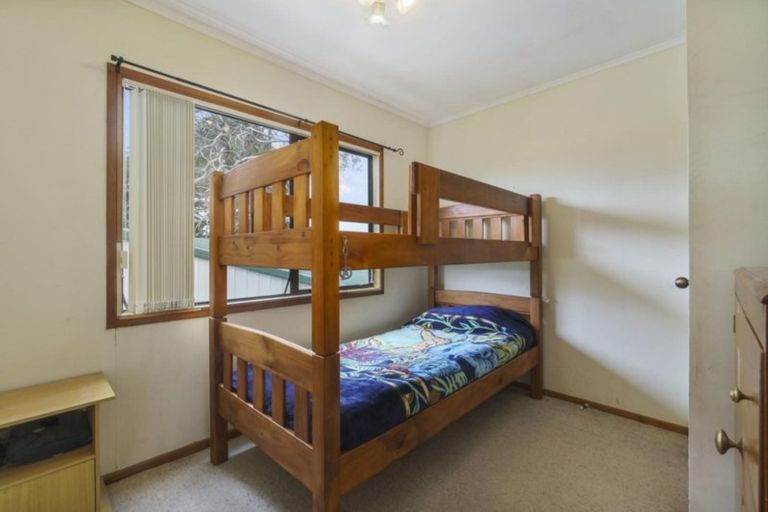 Photo of property in 80 Chislehurst Street, Henderson, Auckland, 0612