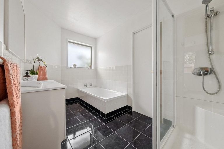 Photo of property in 18a Parsonage Road, Woodend, 7610