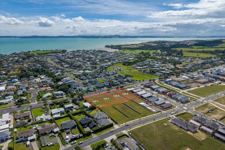 Photo of property in 1 Kakahi Road, Beachlands, 2018
