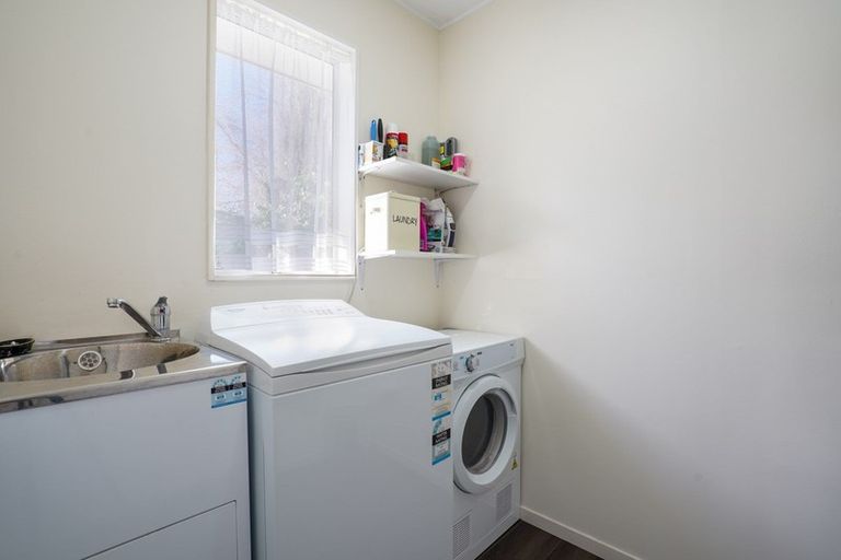 Photo of property in 73 Avenue Road, Foxton, 4814