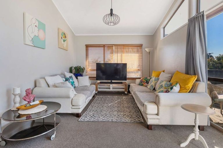 Photo of property in 62 Simpson Road, Papamoa Beach, Papamoa, 3118