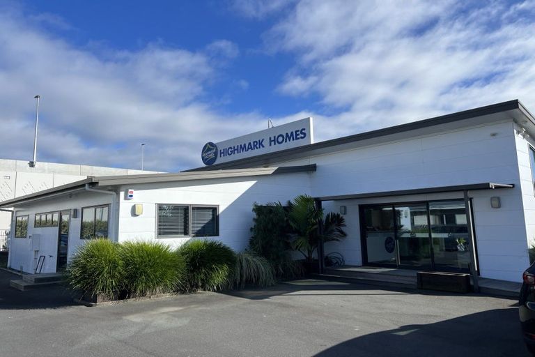 Photo of property in 8 Palliser Place, Mount Maunganui, 3116