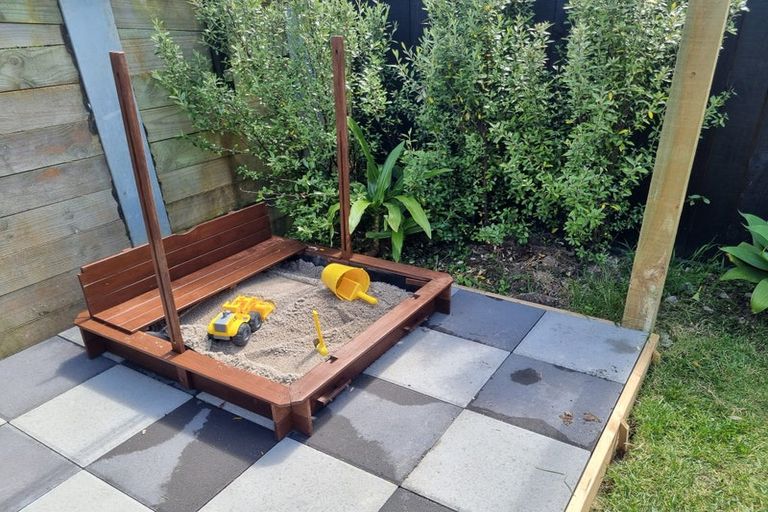 Photo of property in 31 Patrick Rice Drive, Swanson, Auckland, 0614