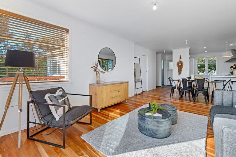 Photo of property in 27 Cologne Street, Martinborough, 5711