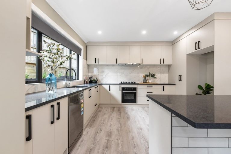 Photo of property in 16 Waireka Road, Rototuna North, Hamilton, 3210