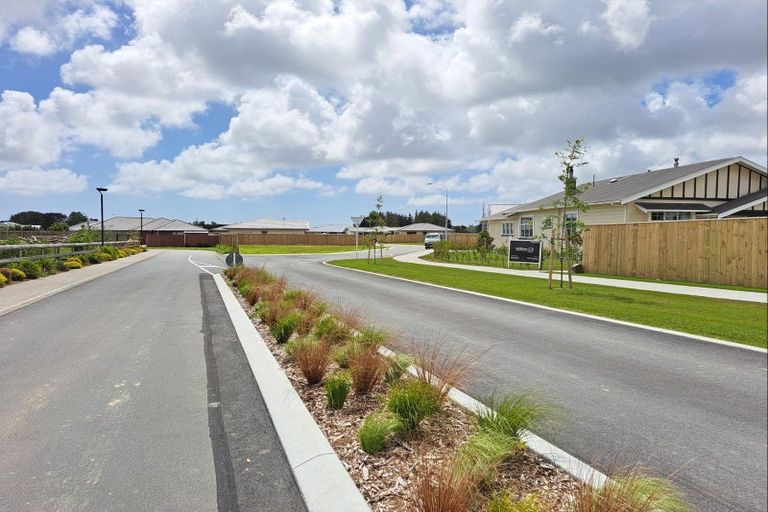 Photo of property in 11 Oak Place, Levin, 5510