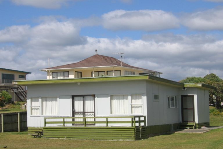 Photo of property in 96 Broadway Road, Waihi Beach, 3611