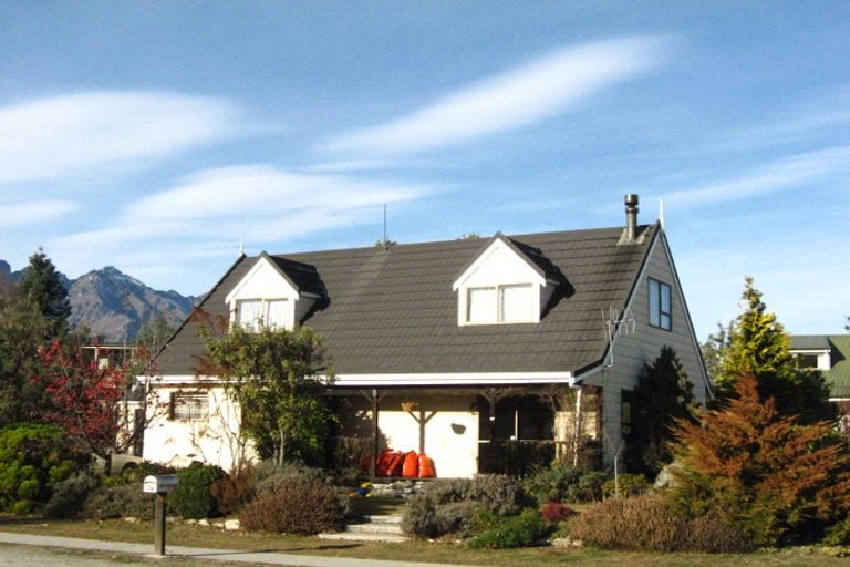Photo of property in 47 Oregon Drive, Kelvin Heights, Queenstown, 9300