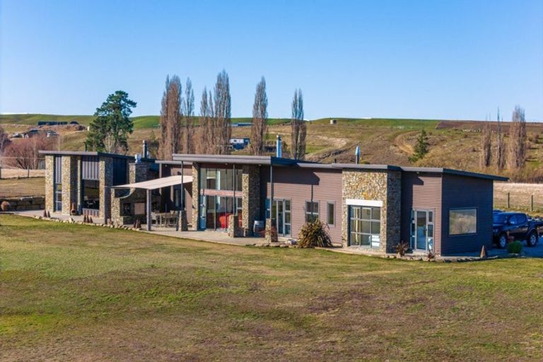 Photo of property in 309 Golden Road, Springvale, Alexandra, 9393