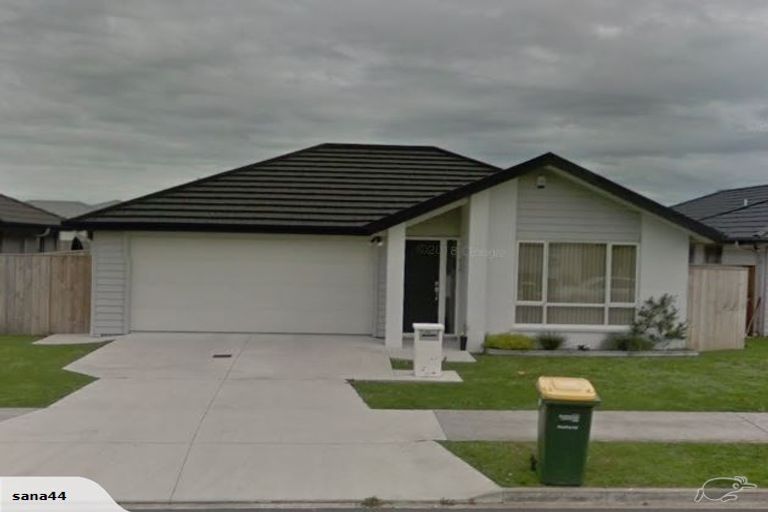 Photo of property in 70 Arion Road, Takanini, 2112