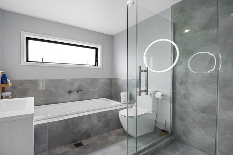 Photo of property in 13/15 Onukutara Place, Huntington, Hamilton, 3281