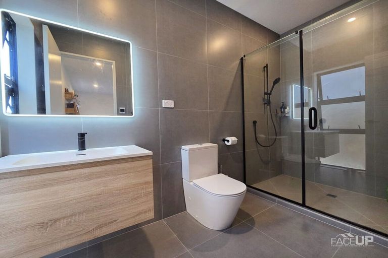 Photo of property in 4 Coast Garden Drive, Hobsonville, Auckland, 0616