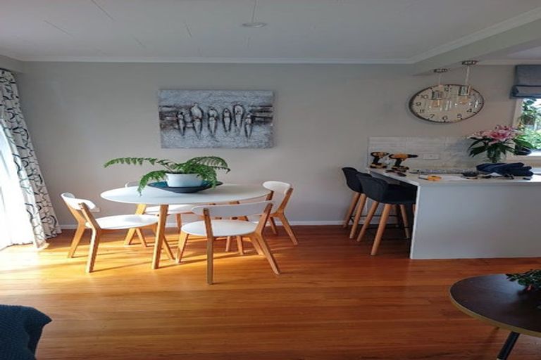 Photo of property in 8 Roberta Drive, Somerfield, Christchurch, 8024