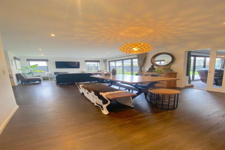 Photo of property in 8 Jennabelle Lane, Halswell, Christchurch, 8025