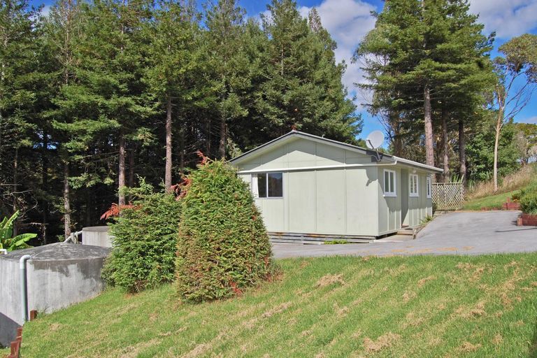 Photo of property in 18 Marshall Road, Kaiwaka, 0573