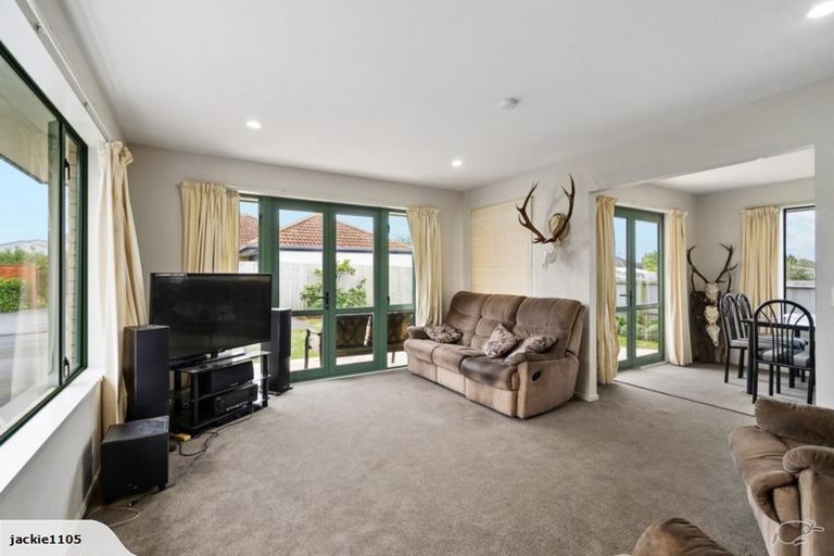 Photo of property in 31 Cossar Street, Burwood, Christchurch, 8083