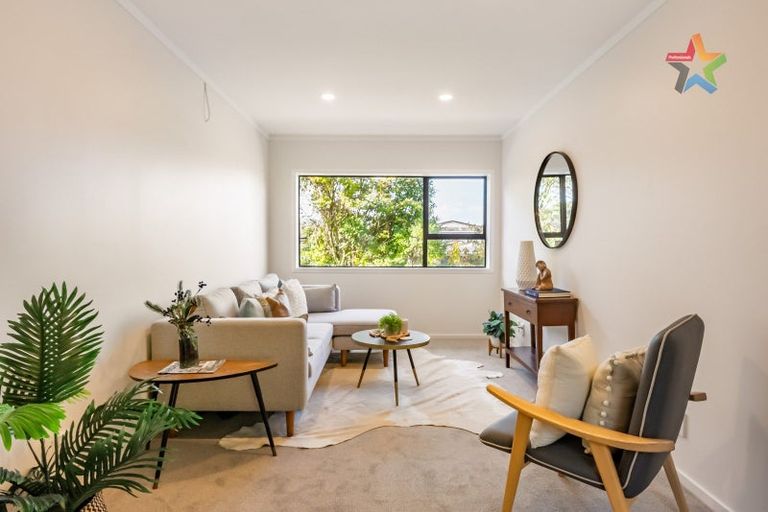 Photo of property in 14 Shackle Lane, Whitby, Porirua, 5024