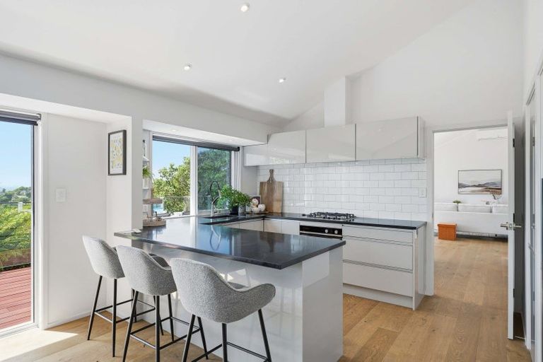 Photo of property in 34 Montclair Rise, Browns Bay, Auckland, 0630