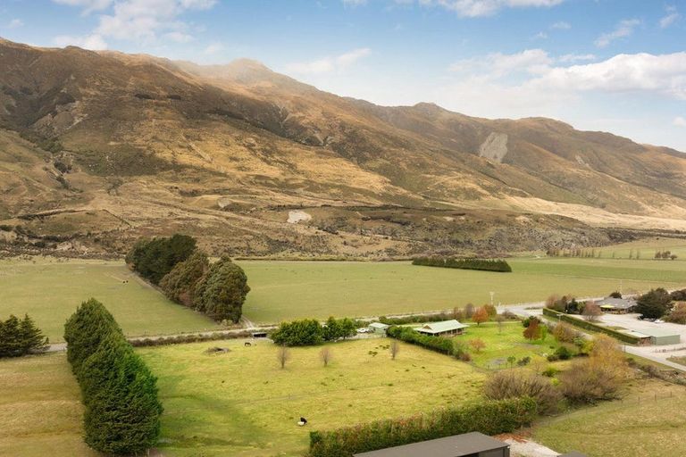 Photo of property in 2 Wilkin Road, Makarora, Wanaka, 9382