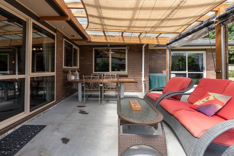 Photo of property in 3 Nottingham Drive, Hamilton East, Hamilton, 3216