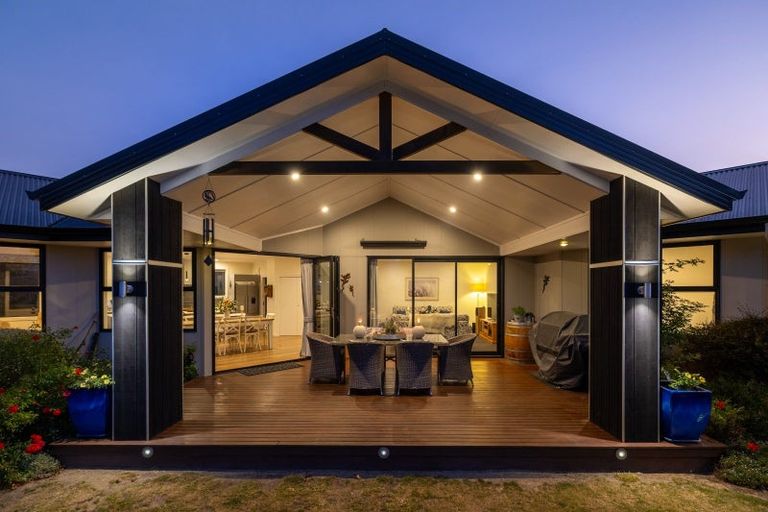 Photo of property in 6 Westmere Drive, Tasman, Upper Moutere, 7173