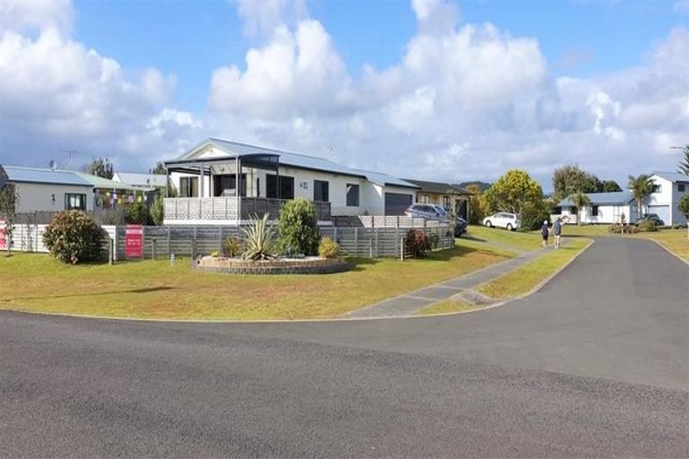 Photo of property in 101 Kauri Crescent, Matarangi, Whitianga, 3592