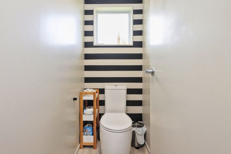 Photo of property in 6 Azimuth Place, Flagstaff, Hamilton, 3210