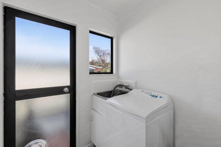 Photo of property in 8a Solomon Street, Brookfield, Tauranga, 3110
