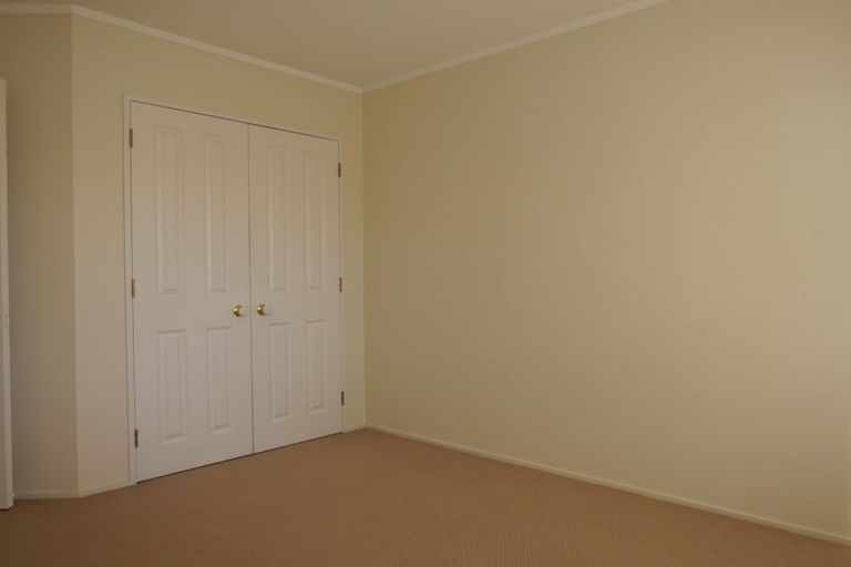 Photo of property in 69 Guildford Drive, Paraparaumu, 5032