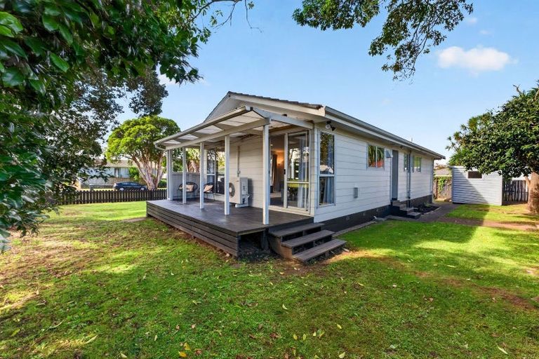 Photo of property in 7 Hinton Place, Weymouth, Auckland, 2103