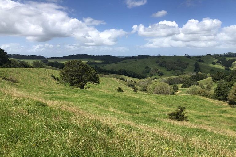 Photo of property in 725 Golden Stairs Road, Mareretu, Maungaturoto, 0589