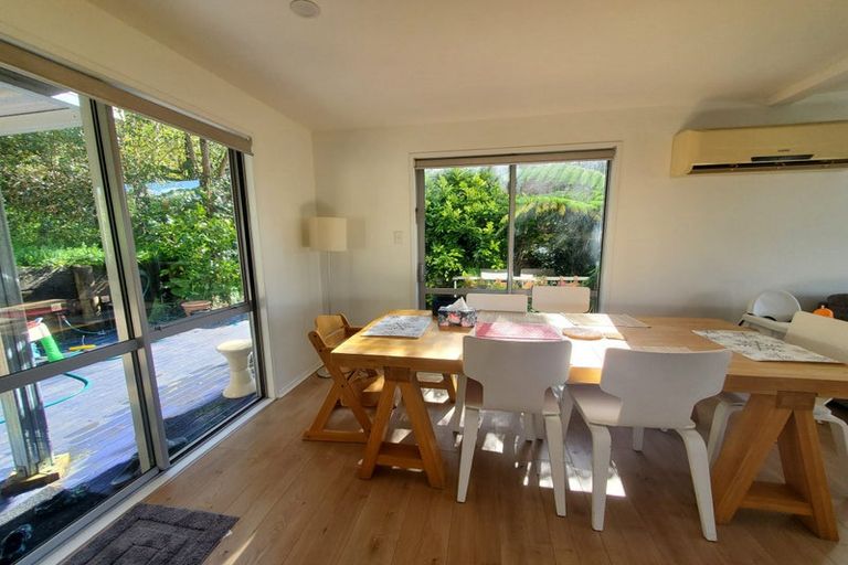 Photo of property in 47b Noeleen Street, Glenfield, Auckland, 0629