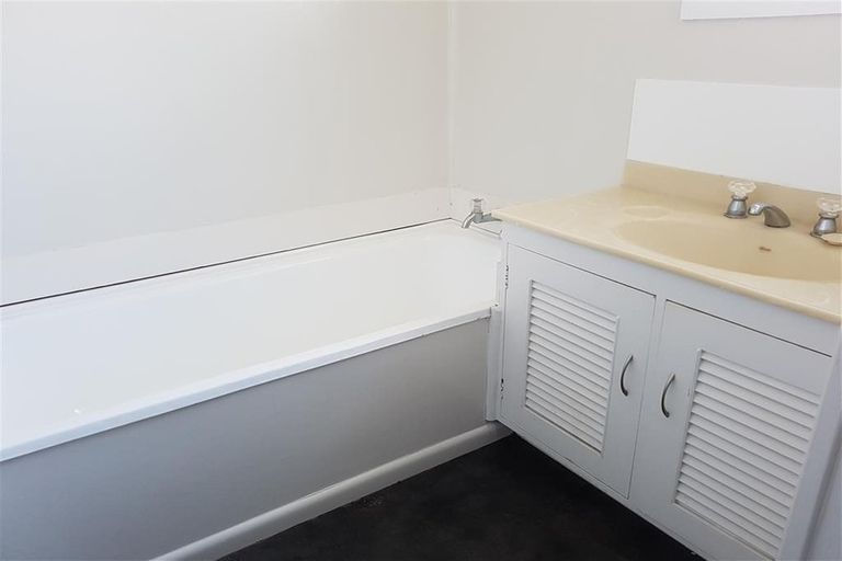 Photo of property in 5 Tauhara Drive, Queenwood, Hamilton, 3210